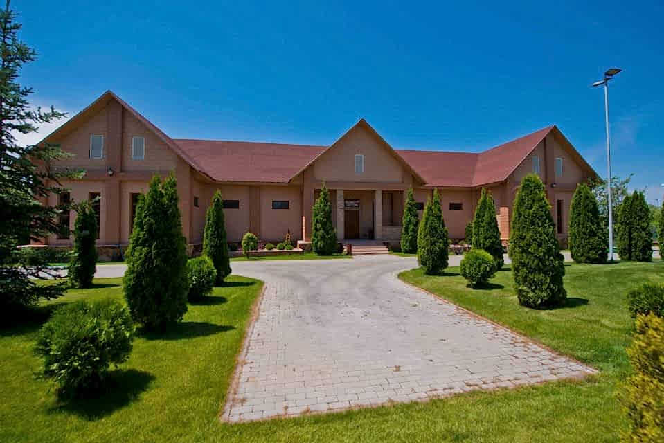 гольф клуб Кызыл-Ту